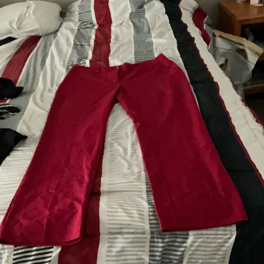 Apt. 9 Red Ankle Pants